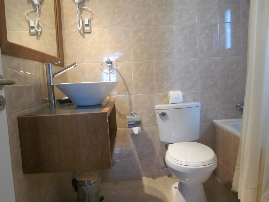 Hostal Buena Estancia Punta Arenas Habitación foto